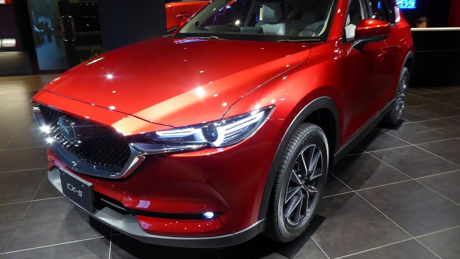 2021 Mazda CX-5, photograph 1 of 2