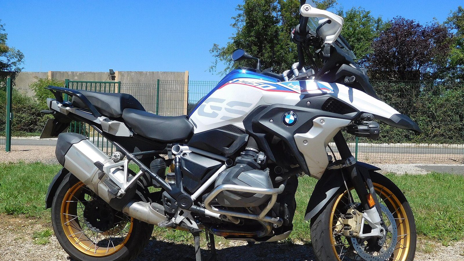 2021 BMW R 1250 GS, photograph 1 of 2