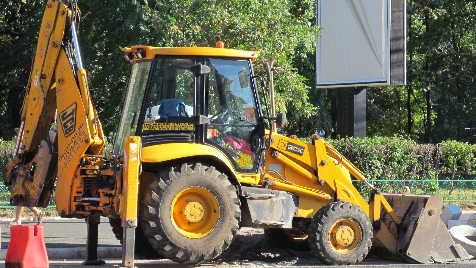 2016 JCB 3CX, photograph 1 of 2