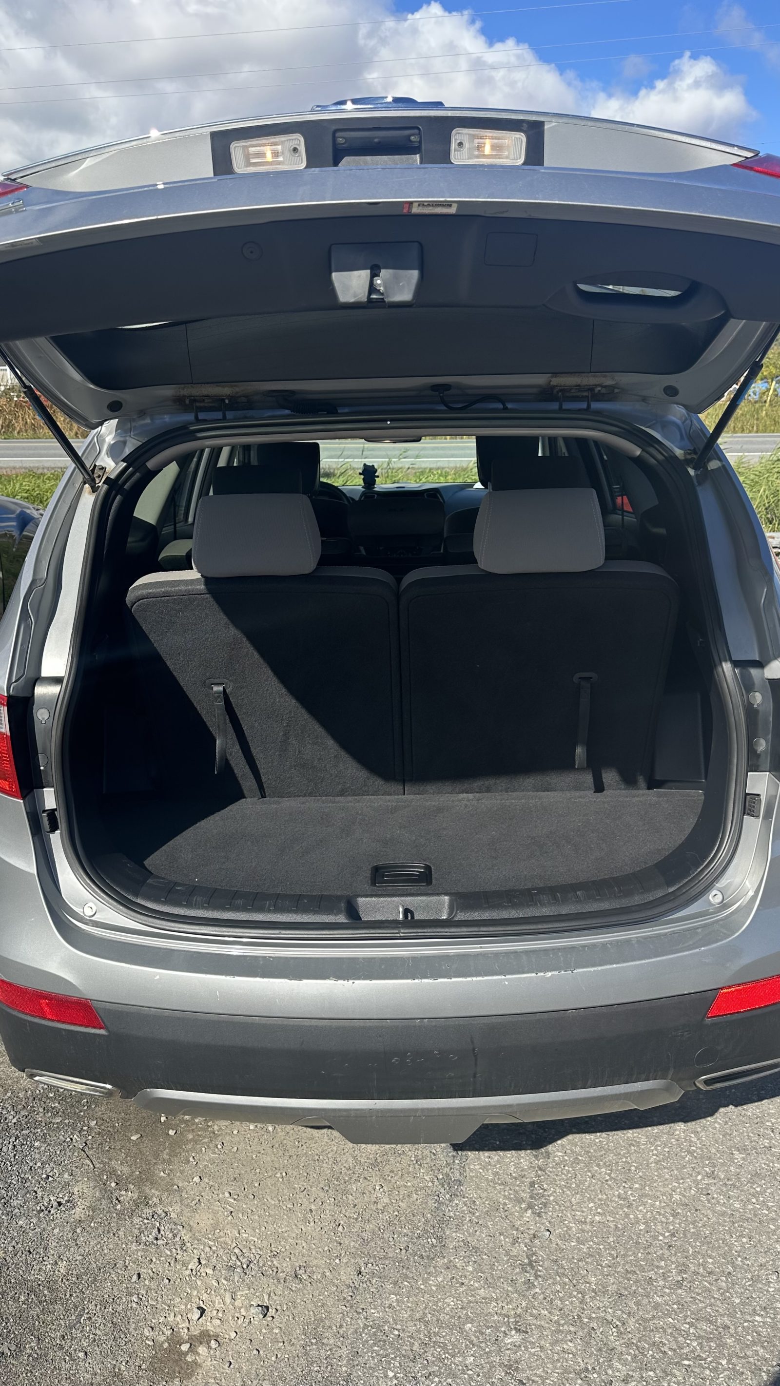 2016 Hyundai Santa Fe, photograph 10 of 10